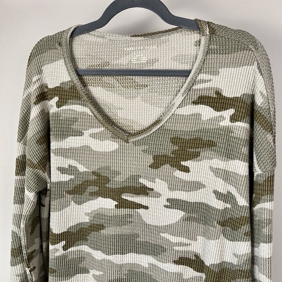 🦅 American Eagle Waffle Knit Longsleeve - Picture 2 of 10